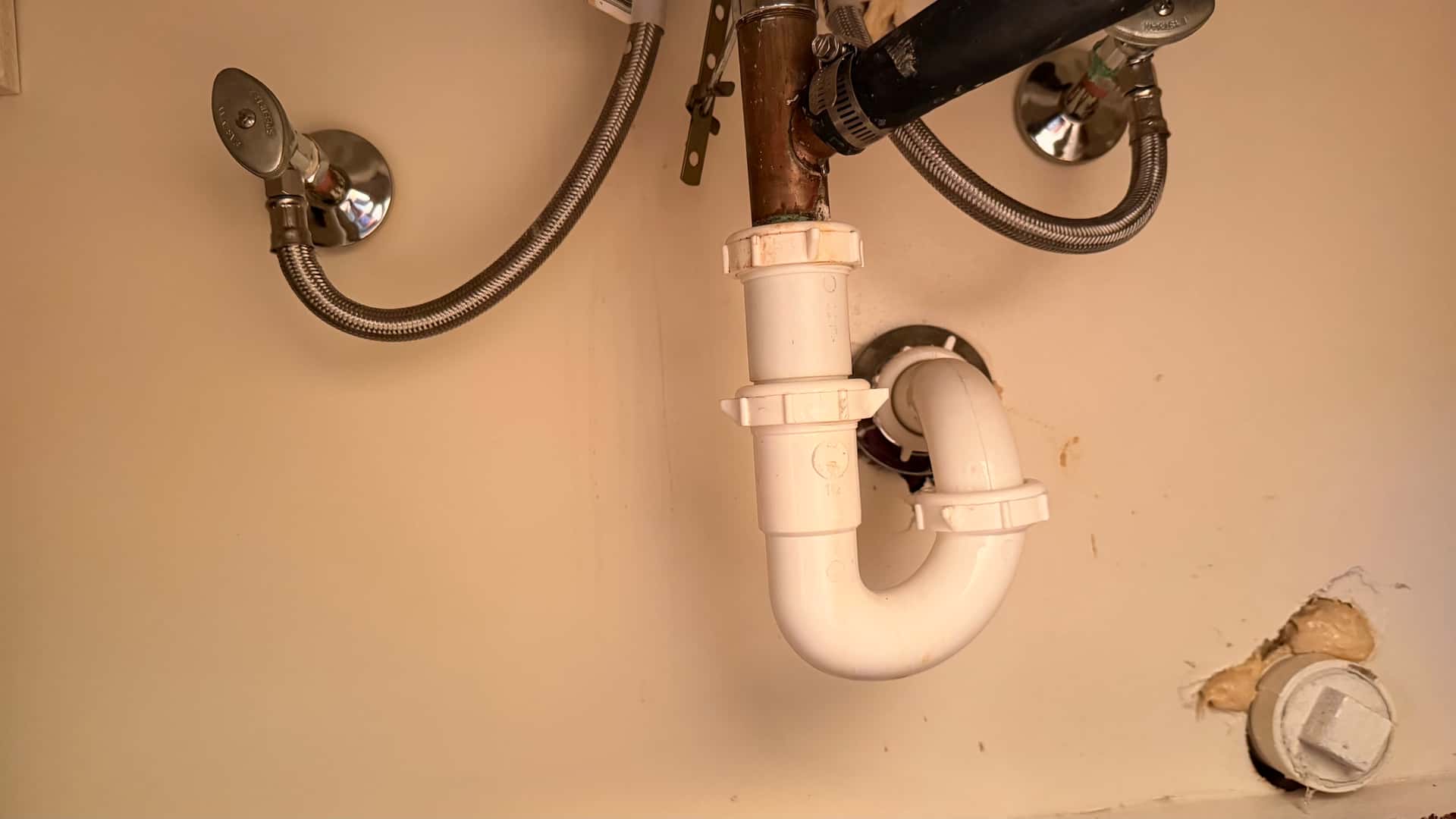 Featured image for: 3 Steps to Drain Restoration