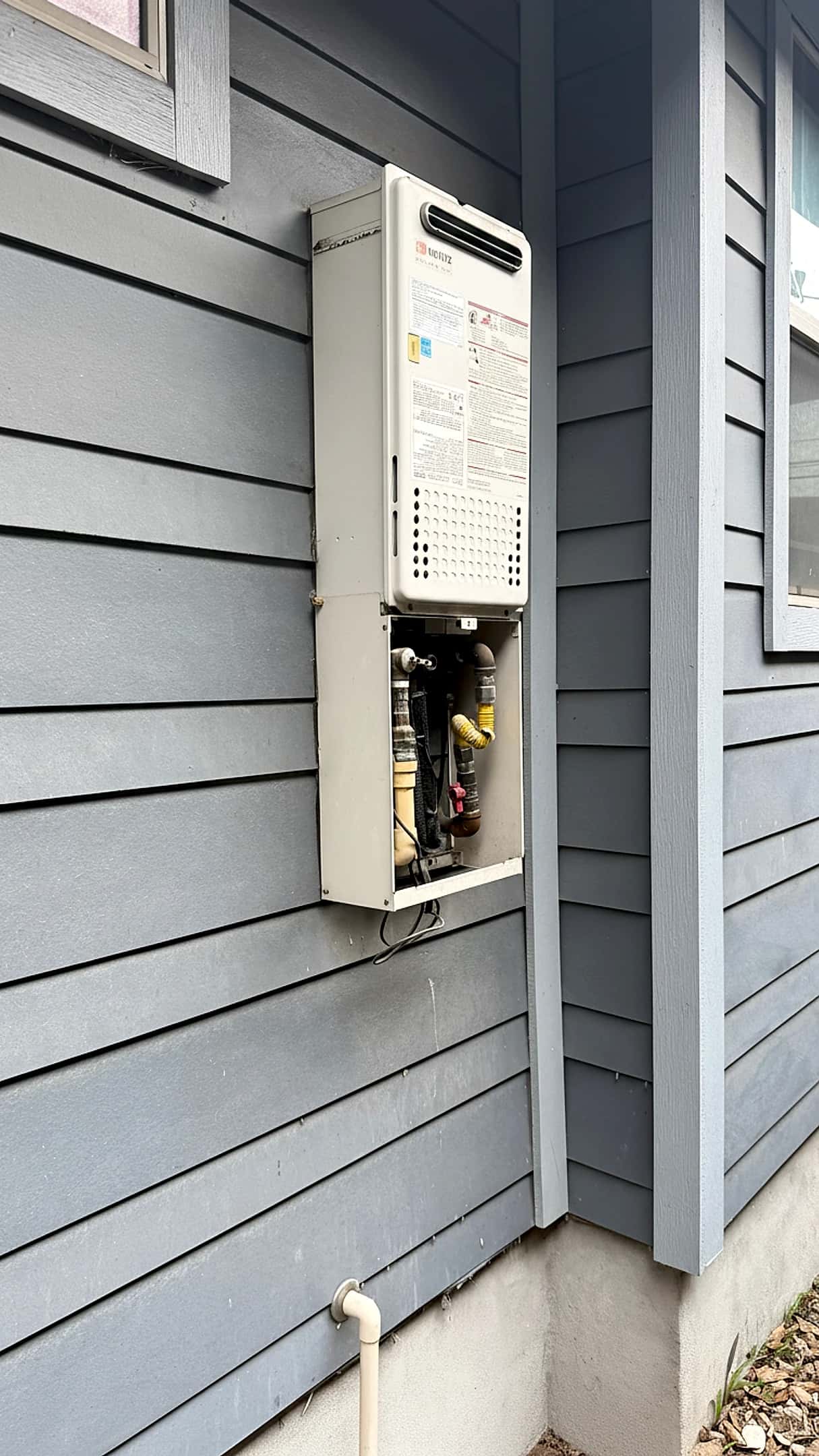 Water Heater Repair or Replace? 7 Signs It’s Time to Make the Call