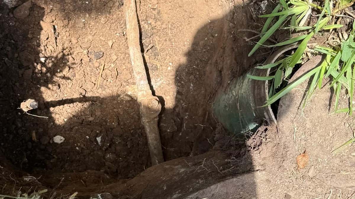 Featured image for: How to Handle Emergency Pipe Repairs's Challenging Soil