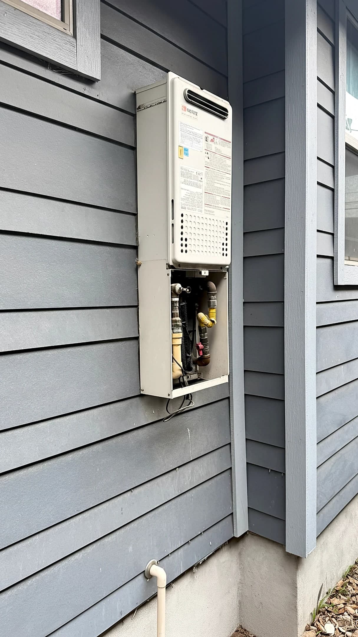 Water Heater Repair or Replace? 7 Signs It’s Time to Make the Call